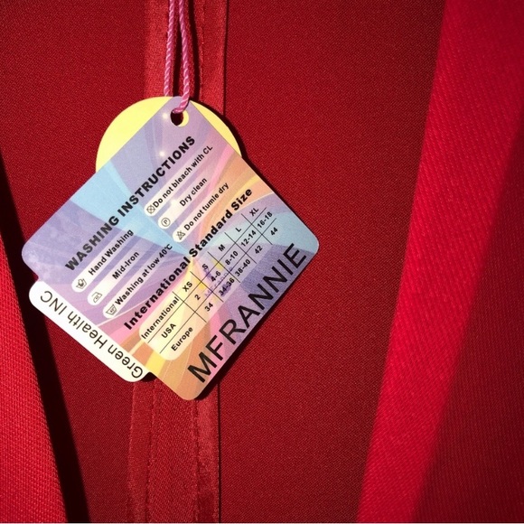 💃🏼 STYLISH NWT Power Suit. red blazer and matching red skirt. Size Large. - Picture 4 of 4